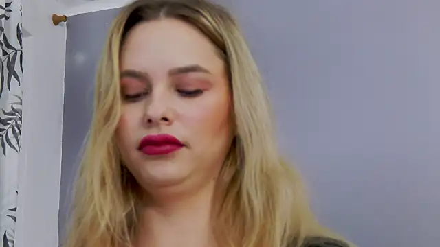 Snapshot of Ellsa_Jean_ chatting on October 2025 01:36:02 AM Ellsa Jean online show from October 2025 01:36:02 AM