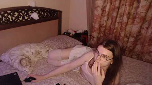Peralez F online show from April 2026 07:31:01 PM