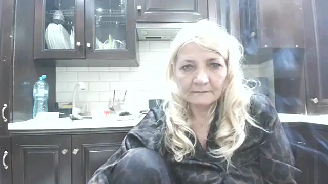 ButterflyBlondie online show from June 2026 03:31:01 AM
