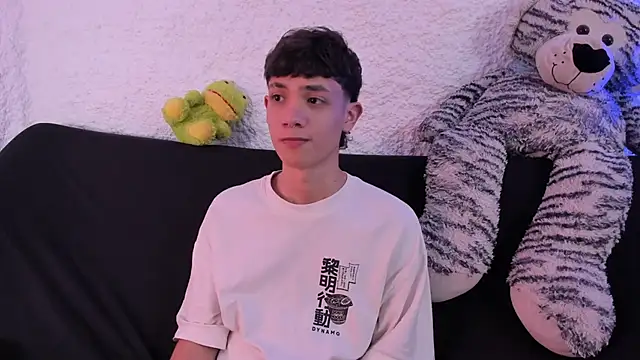 thiago kinghot online show from September 2025 03:43:01 AM