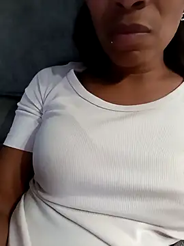 Snapshot of Flacidas chatting on October 2025 08:26:01 PM Flacidas online show from October 2025 08:26:01 PM