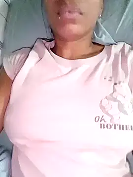 Snapshot of Flacidas chatting on October 2025 06:02:02 AM Flacidas online show from October 2025 06:02:02 AM