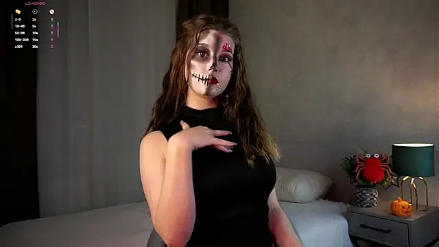 PeggyHaskells online show from October 2025 12:28:02 PM