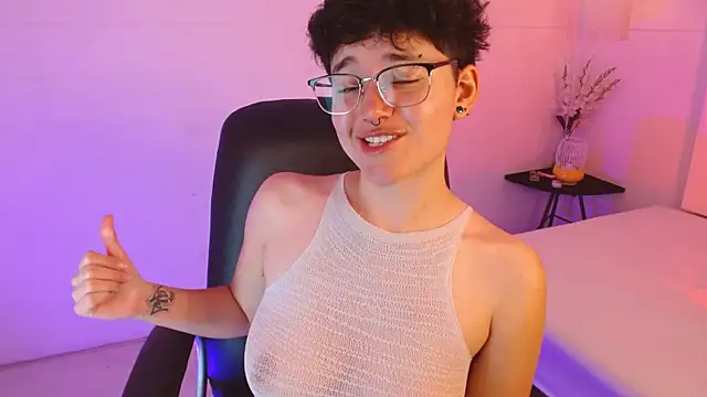 jeroharper online show from December 2025 05:10:02 PM