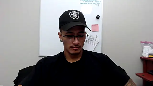 tanjir020 online show from February 2026 07:41:02 PM