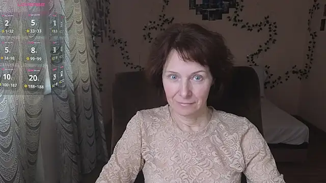 Lia Tito online show from November 2025 12:39:02 PM