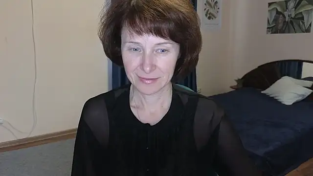 Lia Tito online show from November 2025 12:04:02 PM