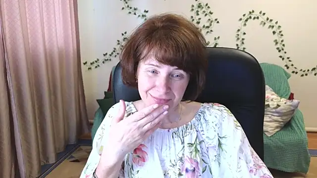 Lia Tito online show from June 2026 05:54:02 AM