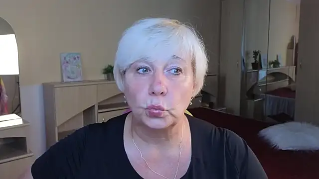 Snapshot of Milana_Milky chatting on September 2025 06:15:01 AM Milana Milky online show from September 2025 06:15:01 AM