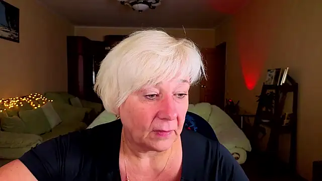 Snapshot of Milana_Milky chatting on September 2025 05:23:02 AM Milana Milky online show from September 2025 05:23:02 AM