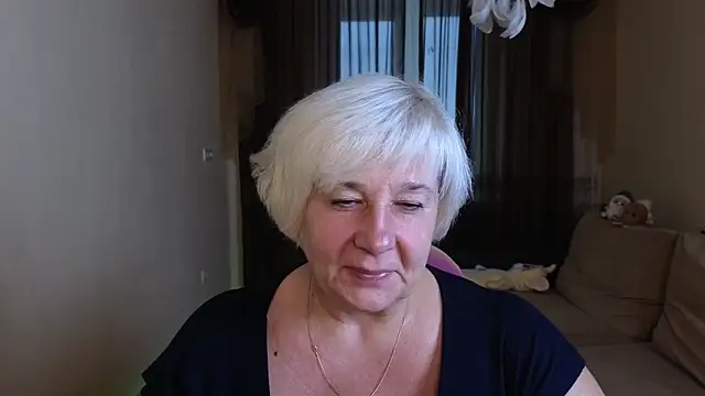 Snapshot of Milana_Milky chatting on October 2025 06:12:01 AM Milana Milky online show from October 2025 06:12:01 AM