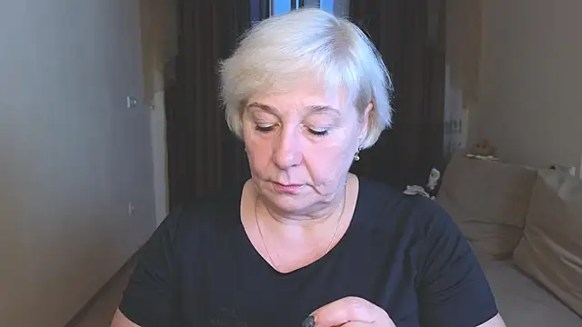 Snapshot of Milana_Milky chatting on October 2025 05:11:02 AM Milana Milky online show from October 2025 05:11:02 AM