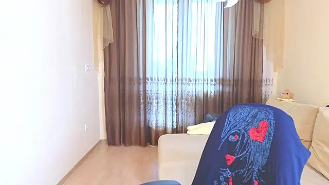 Snapshot of Milana_Milky chatting on November 2025 06:12:02 AM Milana Milky online show from November 2025 06:12:02 AM