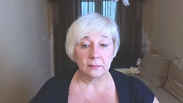 Snapshot of Milana_Milky chatting on November 2025 05:18:02 AM Milana Milky online show from November 2025 05:18:02 AM