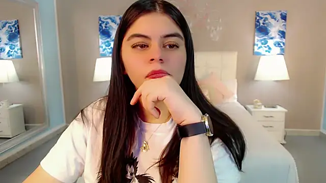 maddissonivanova online show from November 2025 06:43:01 PM