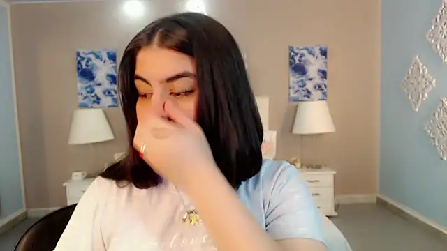 maddissonivanova online show from November 2025 07:07:02 PM