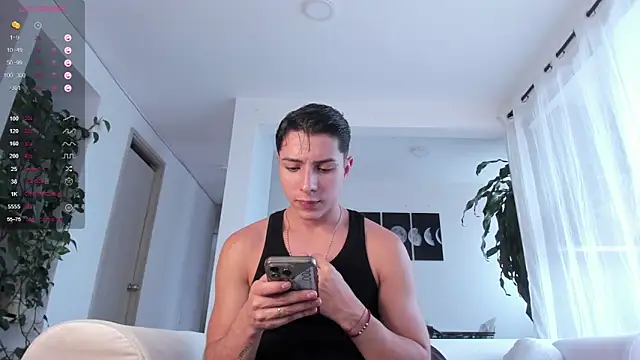 Hotay andrew online show from October 2025 06:59:01 PM