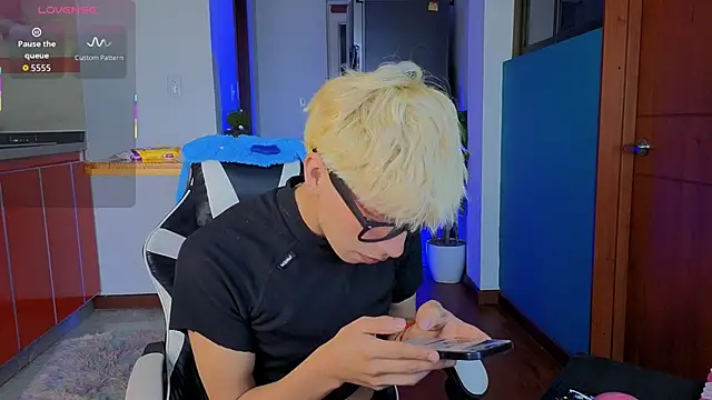 taichi bluy online show from February 2026 11:37:02 AM