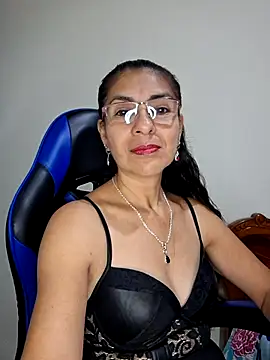 Natasha 50 online show from January 2026 03:01:02 AM