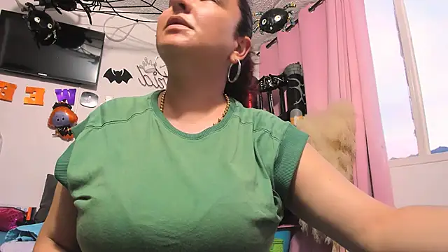 ASTRIDCHAT online show from October 2025 10:45:02 PM