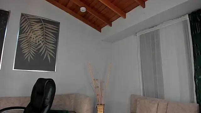 LiamCarterX online show from October 2025 04:26:01 AM