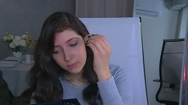 Mary Miiller online show from November 2025 06:13:01 AM