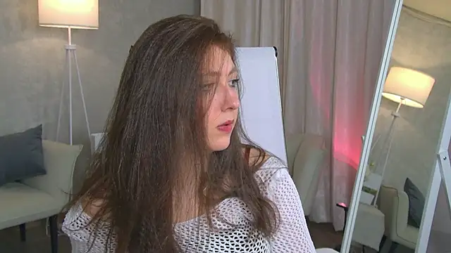 Mary Miiller online show from November 2025 10:14:02 AM