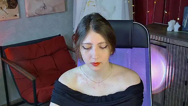Mary Miiller online show from May 2026 07:26:02 AM
