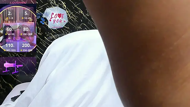 Snapshot of emma_liz2 chatting on October 2025 11:29:01 AM emma liz2 online show from October 2025 11:29:01 AM