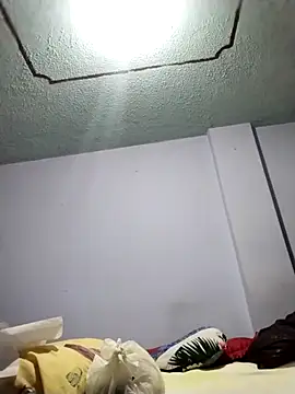 Snapshot of OliviaMorris1 chatting on October 2025 10:44:01 AM OliviaMorris1 online show from October 2025 10:44:01 AM