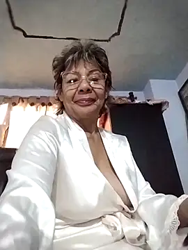 Snapshot of OliviaMorris1 chatting on February 2026 01:18:02 PM OliviaMorris1 online show from February 2026 01:18:02 PM