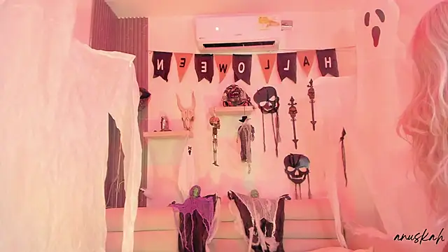 anuskah online show from October 2025 05:46:02 PM