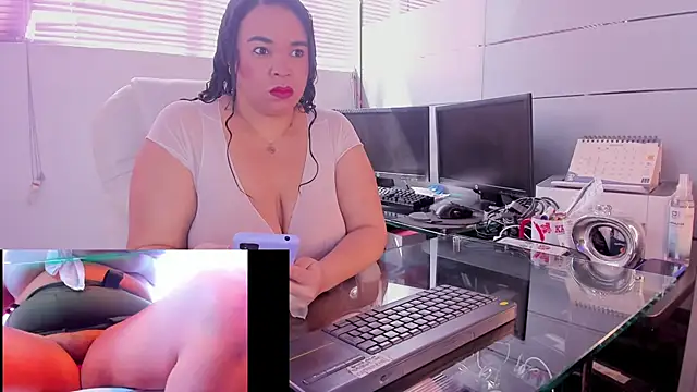 Snapshot of Valery_Nasty_ chatting on September 2025 07:26:02 PM Valery Nasty online show from September 2025 07:26:02 PM