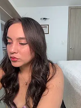 Snapshot of lunatorch chatting on March 2026 06:30:02 PM lunatorch online show from March 2026 06:30:02 PM