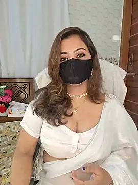 Snapshot of Bristy- chatting on June 2026 05:25:01 PM Bristy- online show from June 2026 05:25:01 PM