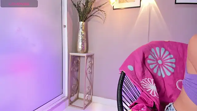 Snapshot of dulce_fiore07 chatting on September 2025 12:42:02 PM dulce fiore07 online show from September 2025 12:42:02 PM