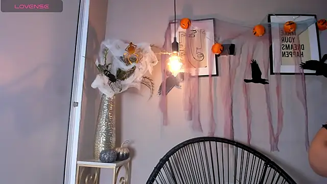 Snapshot of dulce_fiore07 chatting on October 2025 12:50:01 PM dulce fiore07 online show from October 2025 12:50:01 PM