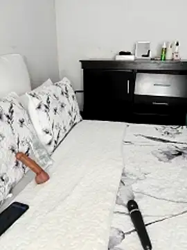 ChubbyBitch26 online show from February 2026 12:37:01 PM