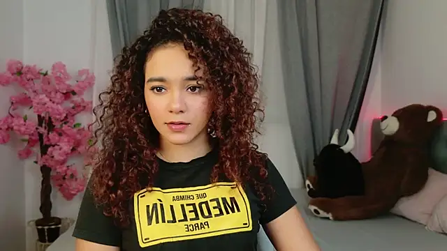 Snapshot of Taylor_Tina chatting on October 2025 05:29:02 AM Taylor Tina online show from October 2025 05:29:02 AM