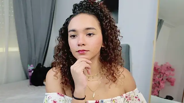 Snapshot of Taylor_Tina chatting on October 2025 12:17:01 PM Taylor Tina online show from October 2025 12:17:01 PM