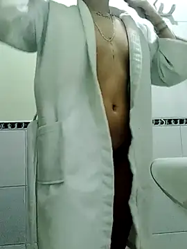 Nocturnawitch online show from October 2025 12:18:02 PM