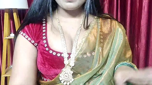 Snapshot of Webrowncouple chatting on November 2025 03:11:01 PM Webrowncouple online show from November 2025 03:11:01 PM