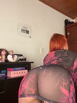 ScarlettRusso1 online show from October 2025 01:12:02 PM