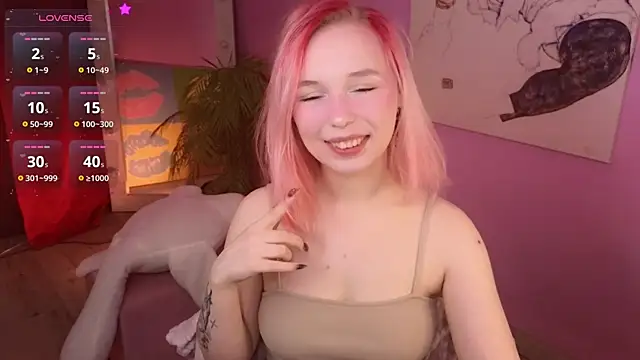 NaomiYoru online show from May 2026 08:38:02 PM