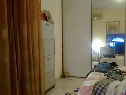 KalendaXL online show from December 2025 08:59:02 PM