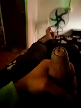 Snapshot of Car00l chatting on March 2026 07:28:01 PM Car00l online show from March 2026 07:28:01 PM