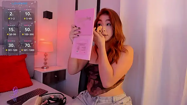 Mia volkova online show from December 2025 12:54:01 PM