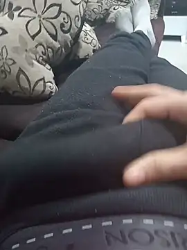 Alejandro260785 online show from June 2026 02:05:01 PM