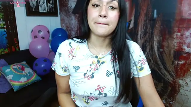 gigi gilt  online show from June 2026 09:07:02 PM