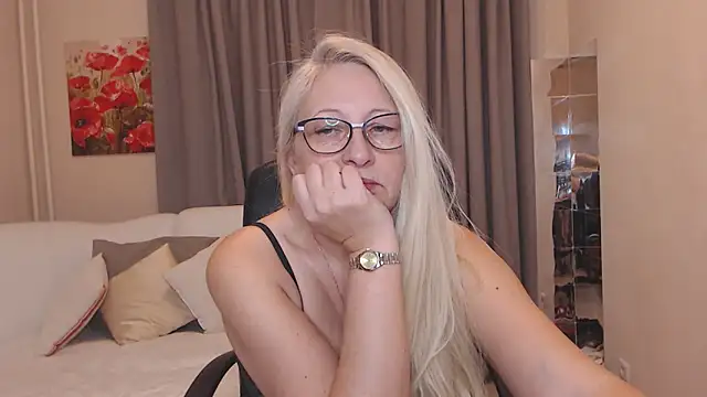 Snapshot of ValeriaSharm chatting on March 2026 04:23:01 PM ValeriaSharm online show from March 2026 04:23:01 PM